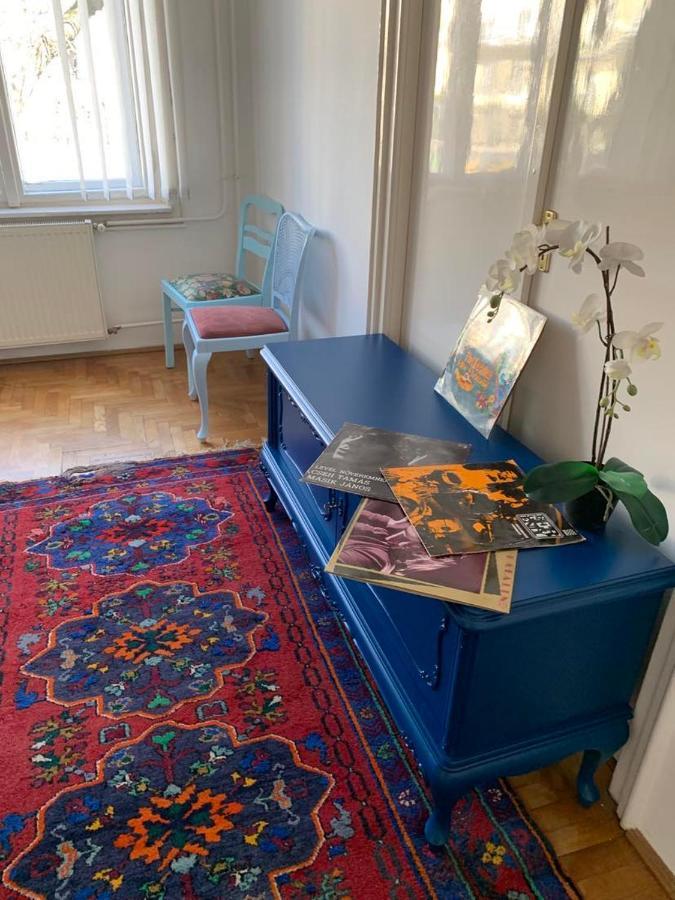 Apartment Cargo And