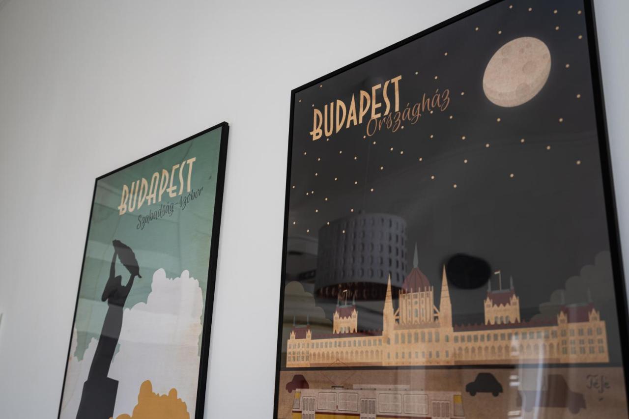 Youth Motive With Gallery Budapest
