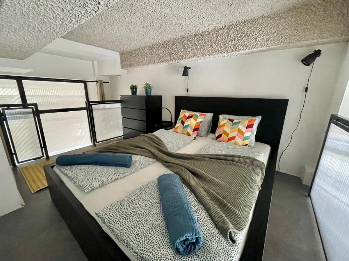 Inbp05 Studio #freeparking * Budapešť