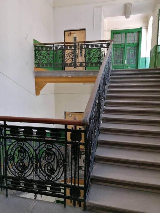 Apartamento Trendy 2 Flat, Next To Corvin Mall Free Huge Garage! Ac,dishwasher,washmachine, Smart Tv Budapest