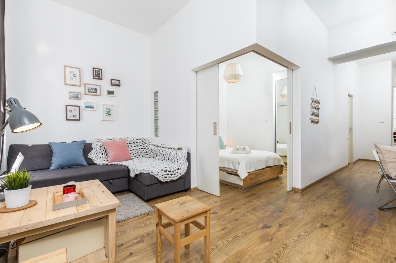 Paco&orsi's Homey Cosy In The City Center Apartment Budapest