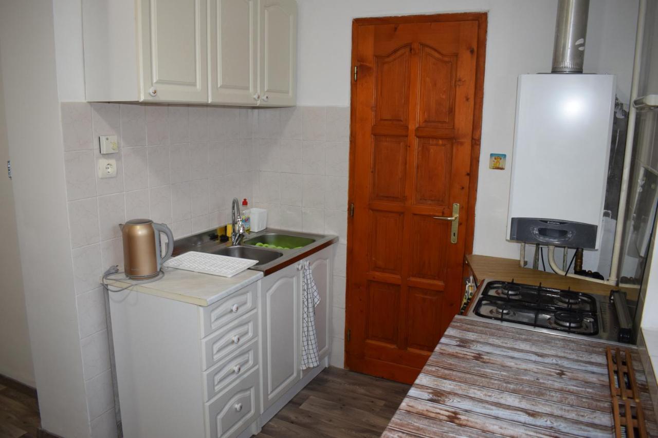 Spacious House In The Outskirts Of Apartment