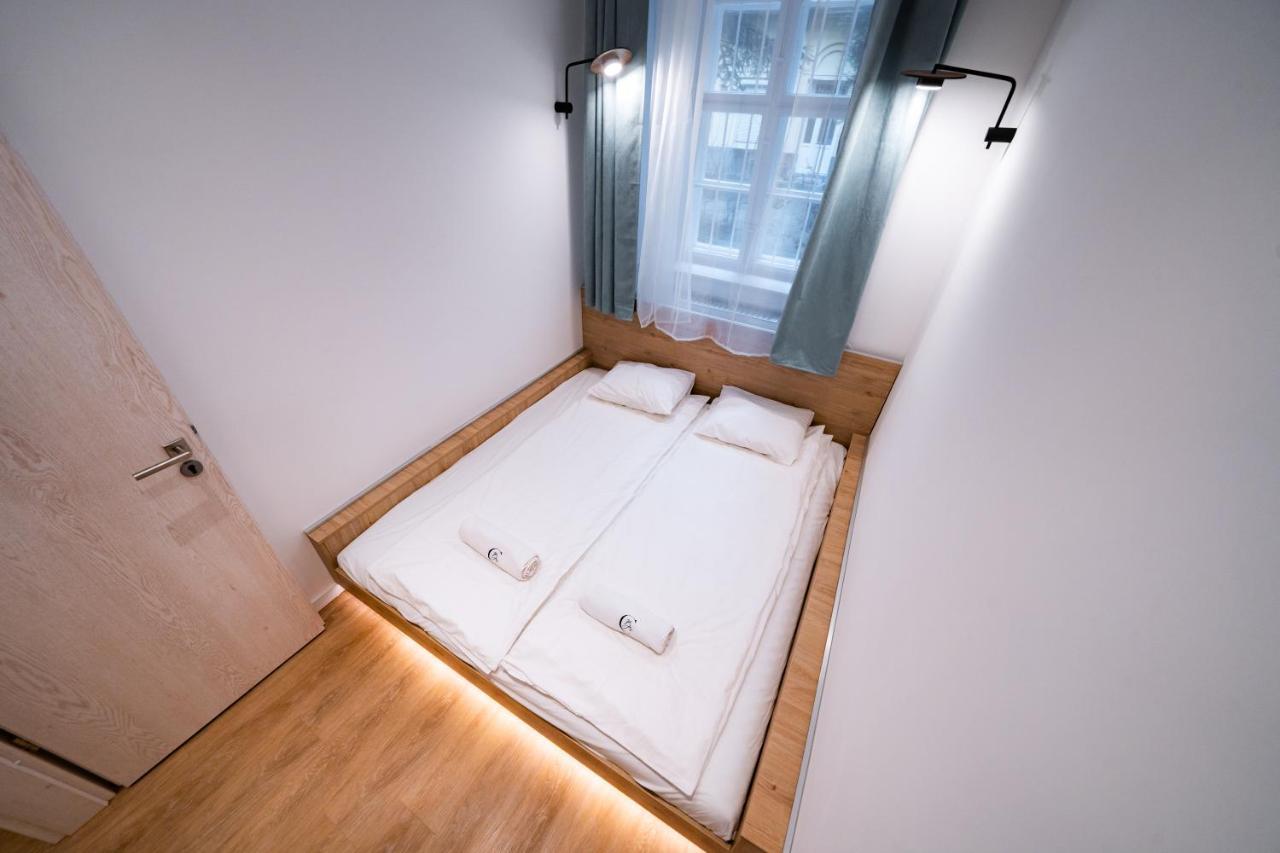Coente Kiraly 28 Budapest