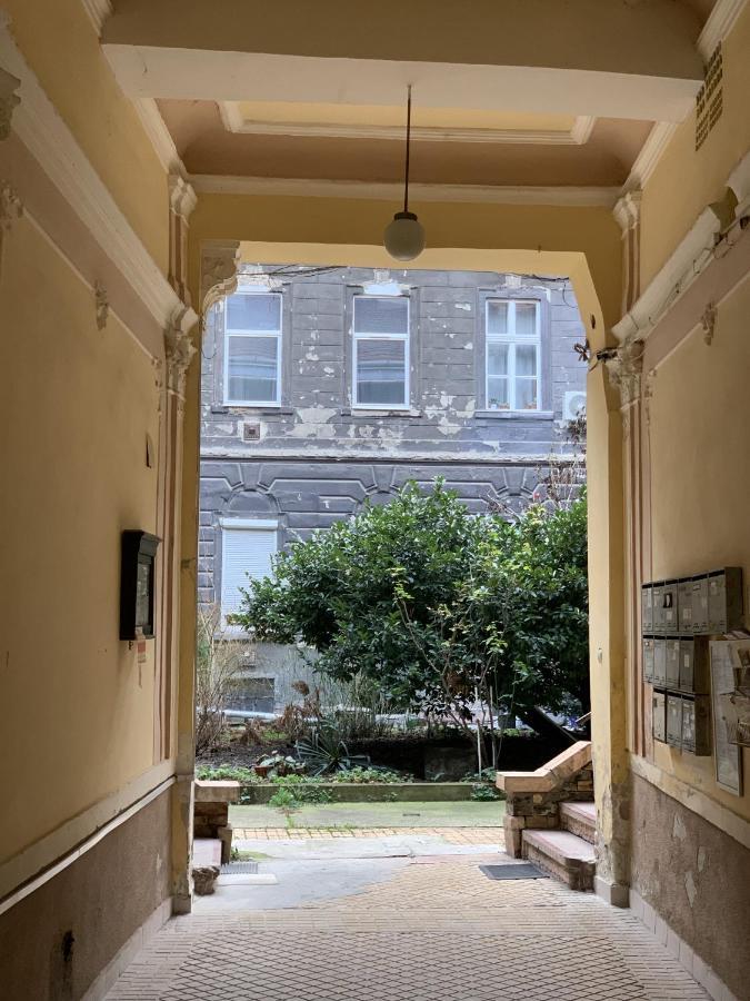 Apartamento R74 - Your In Budapest