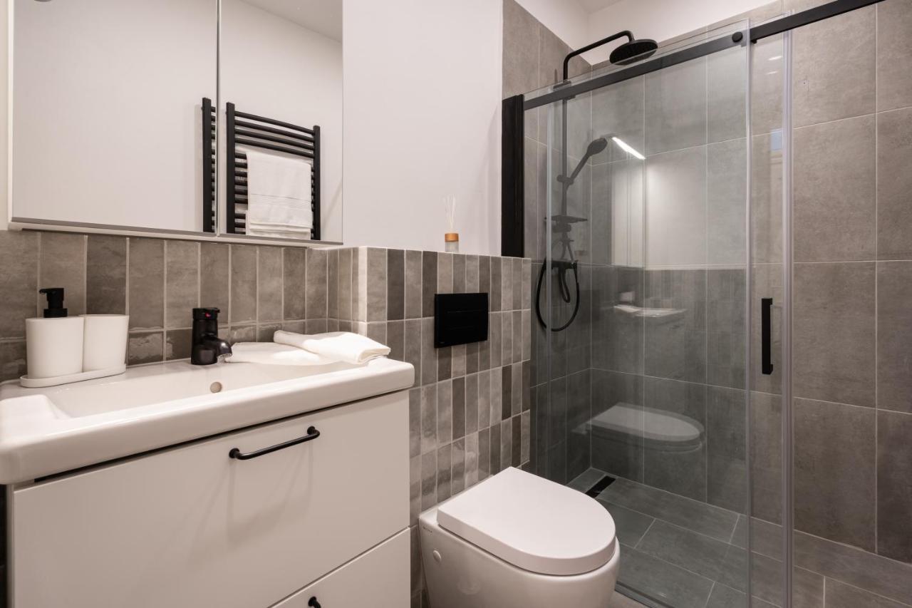 K10 - Kazinczy Street Heritage - Location By Bqa Apartment *