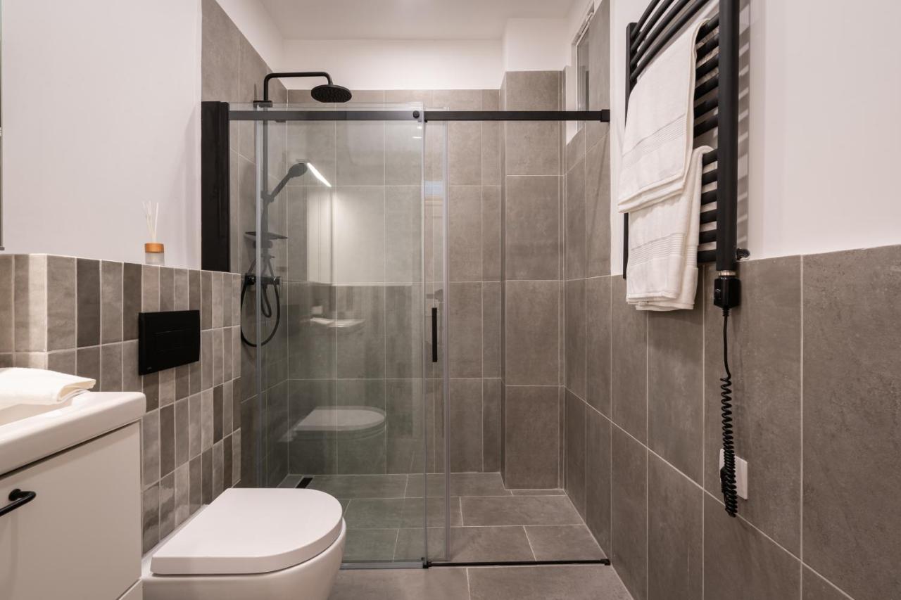 Apartment K10 - Kazinczy Street Heritage - Location By Bqa Budapest