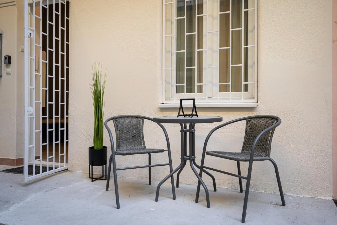 K10 - Kazinczy Street Heritage - Location By Bqa Apartment