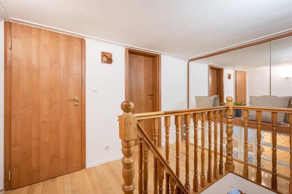 Apartment Cozy 3 Bedrooms In 7st Districht *