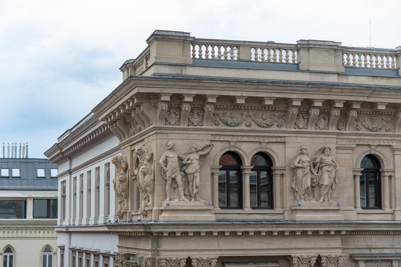 Andrassy Heritage * Budapest