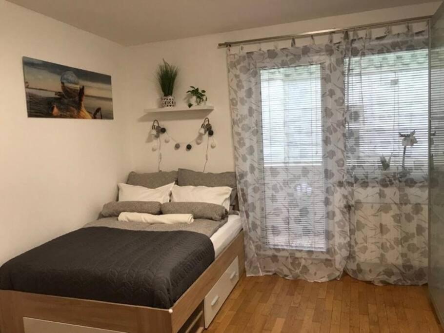 Dream Of The Weekend In The Center Apartment