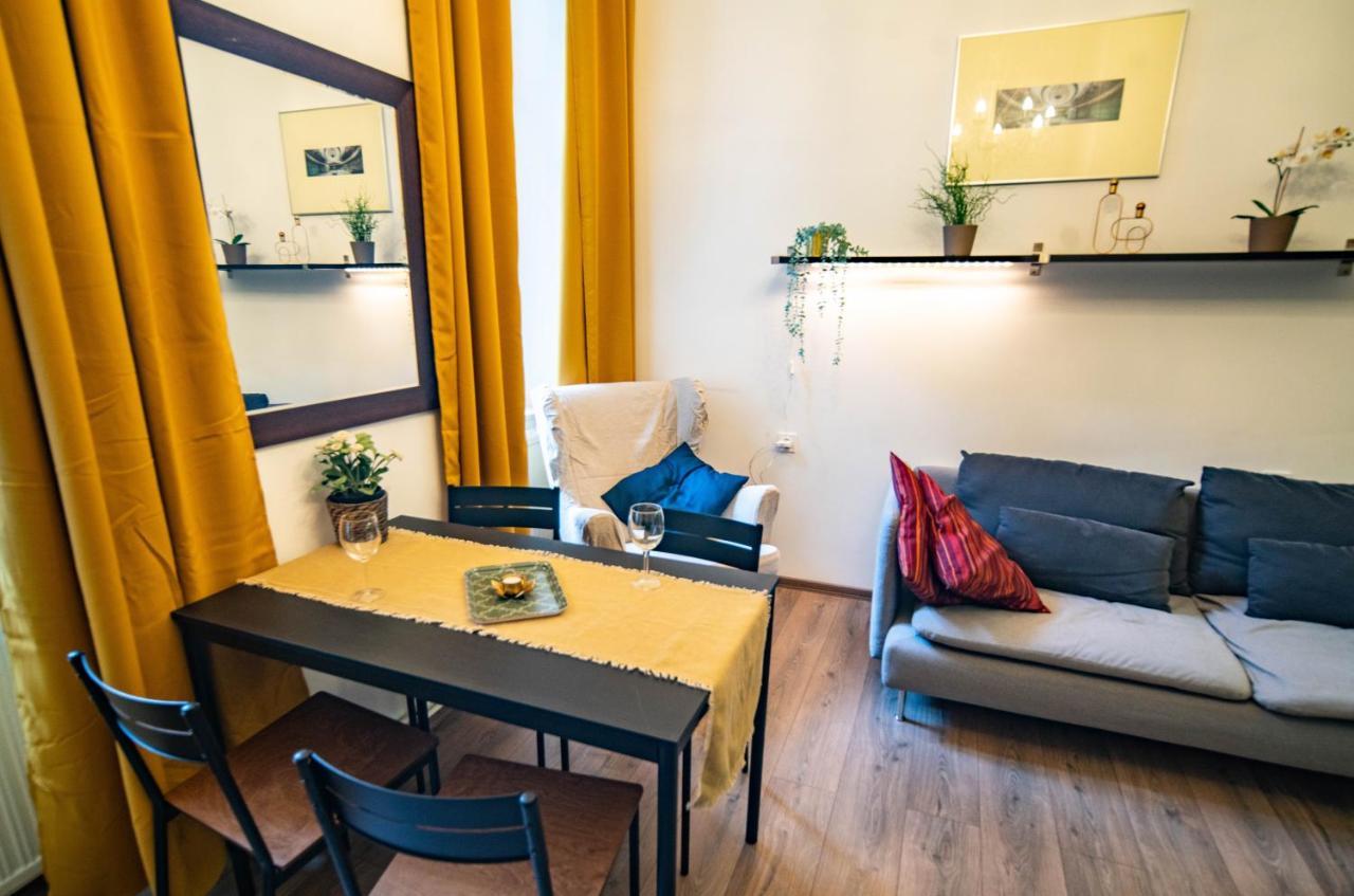 Free Parking Chain Bridge 4ppl, 2bdrm, Wifi, Smart Tv, Ac *