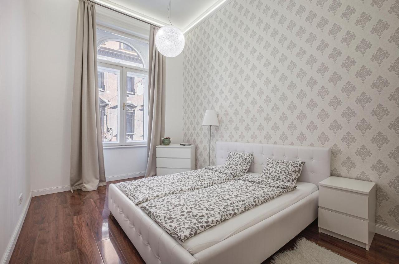 Luxury Art Deco Flat / Big Balcony * Budapest