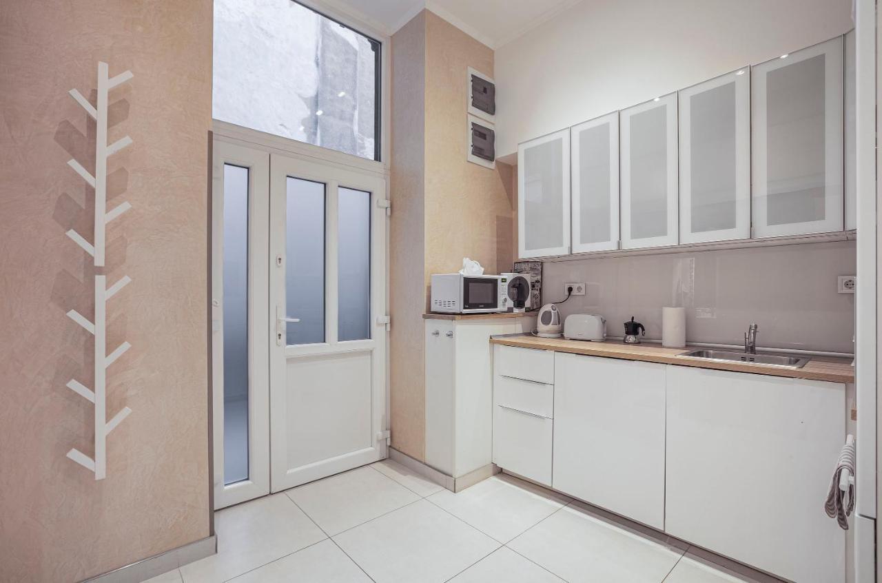 Apartment Luxury Art Deco Flat / Big Balcony *