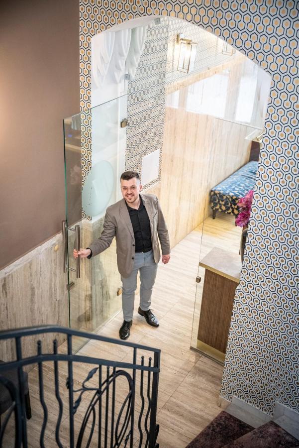 Mika Downtown Hotel