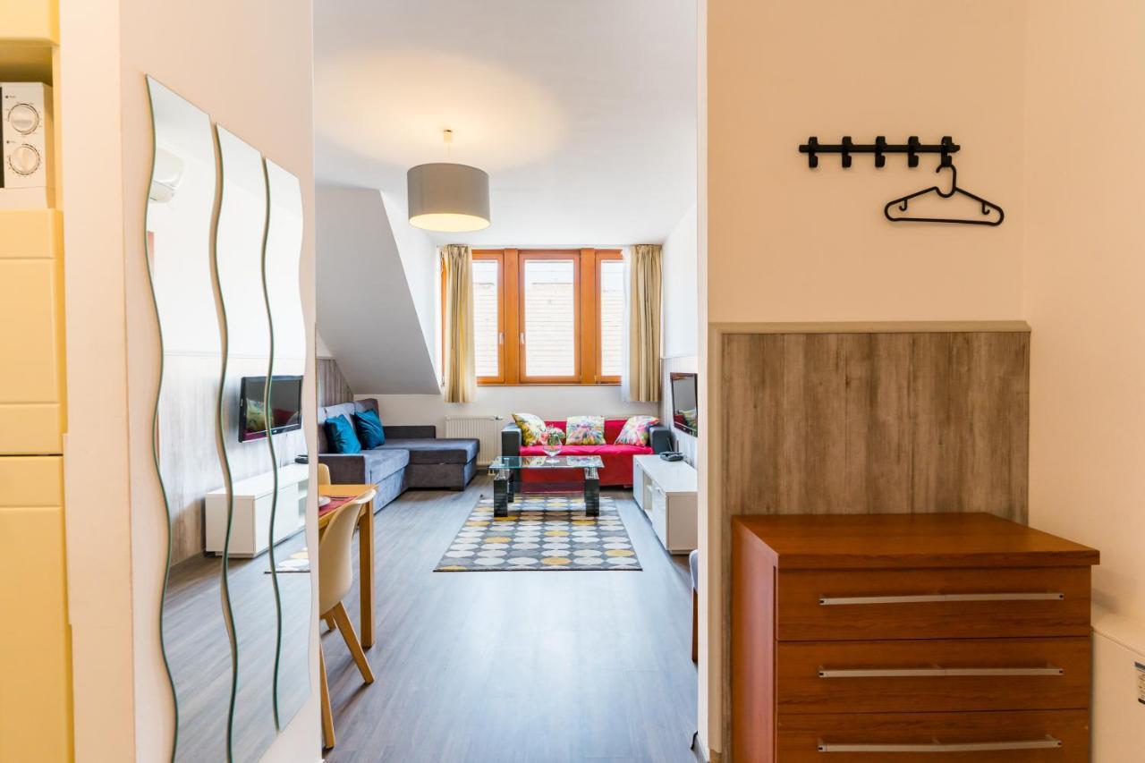 Apartment Lovag Charming In The Center-ac