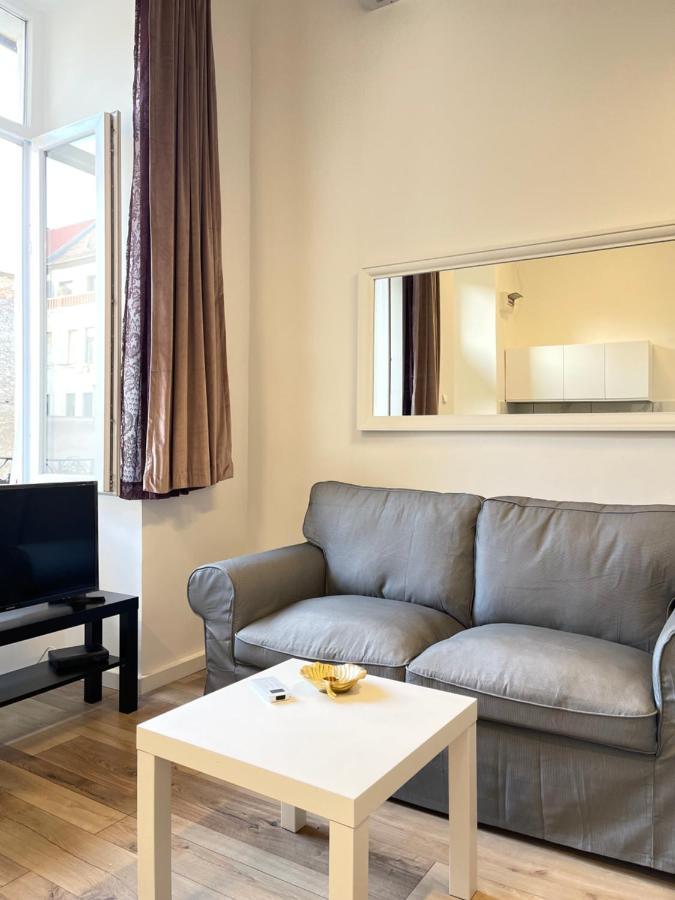 Cozy Party Flat