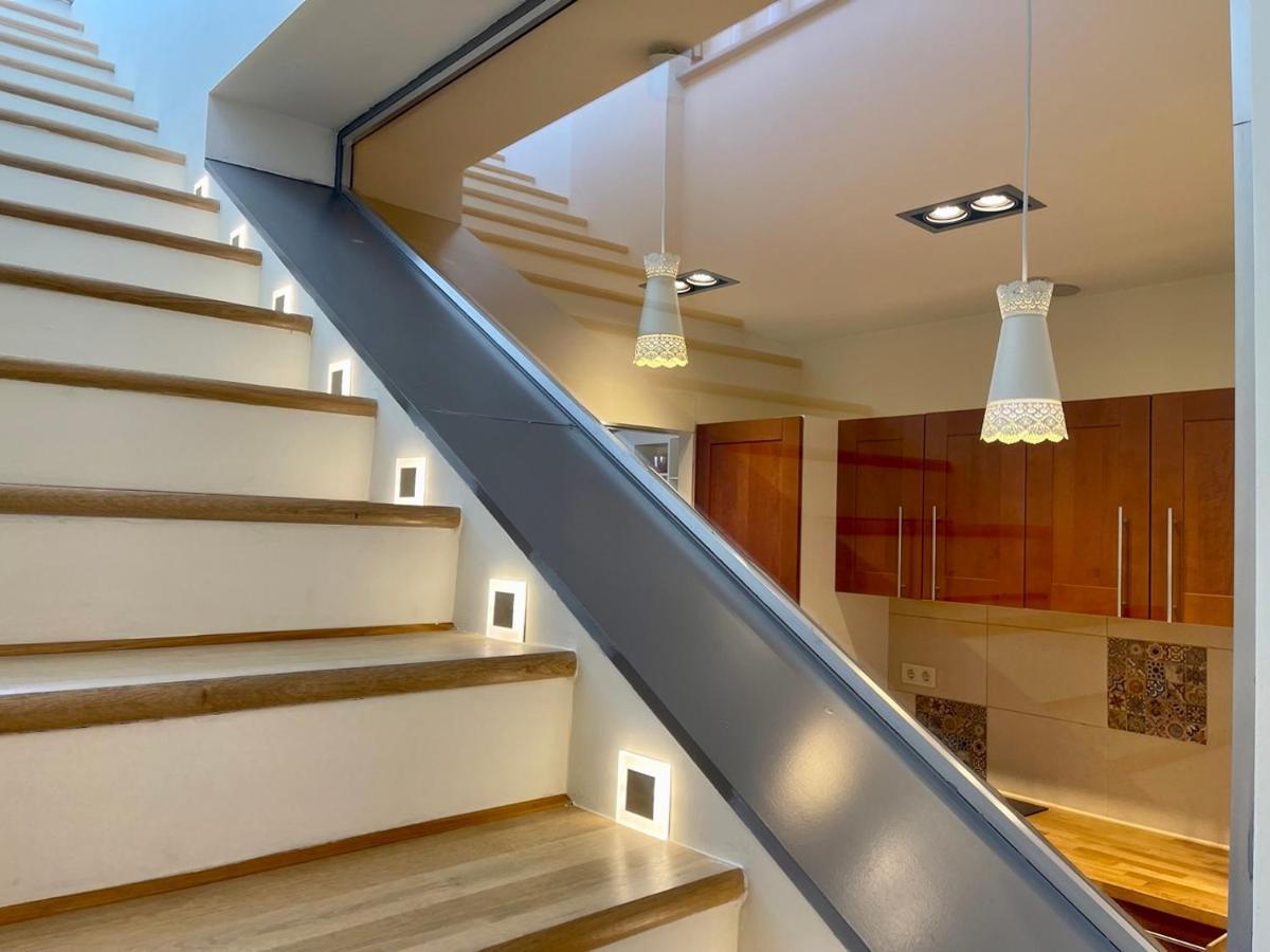 Penthouse W Private Rooftop And Free Parking Apartamento