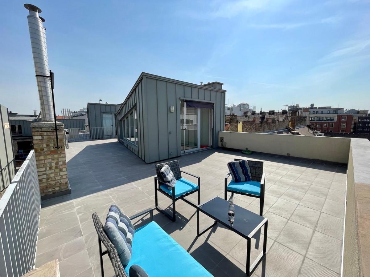 Apartamento Penthouse W Private Rooftop And Free Parking Budapest