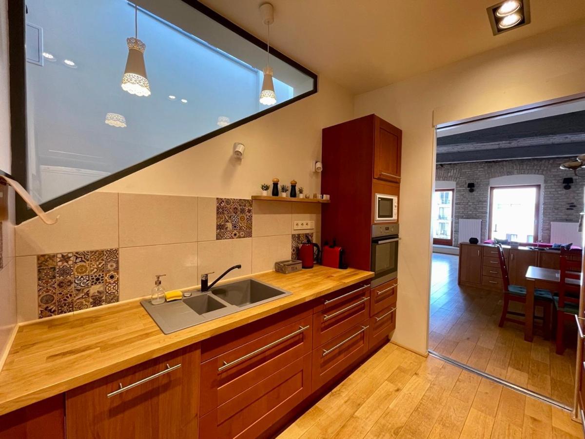Penthouse W Private Rooftop And Free Parking Apartamento Budapest