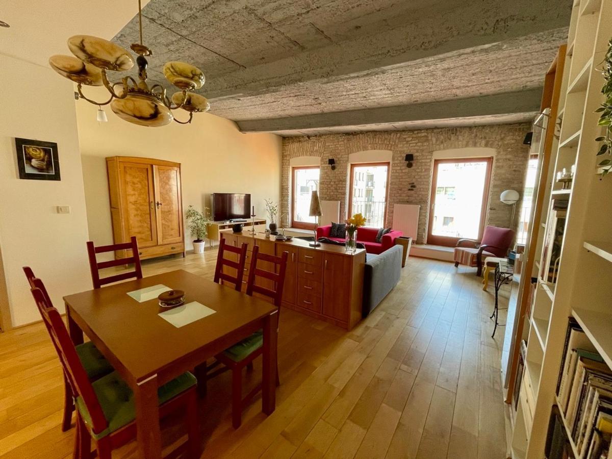 Penthouse W Private Rooftop And Free Parking Budapest