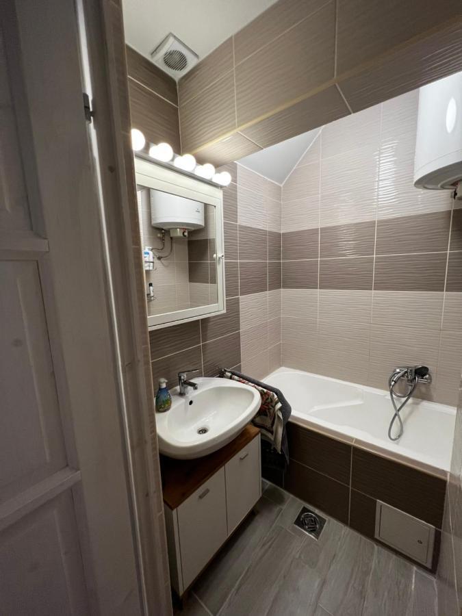Pazmany Rest Apartamento