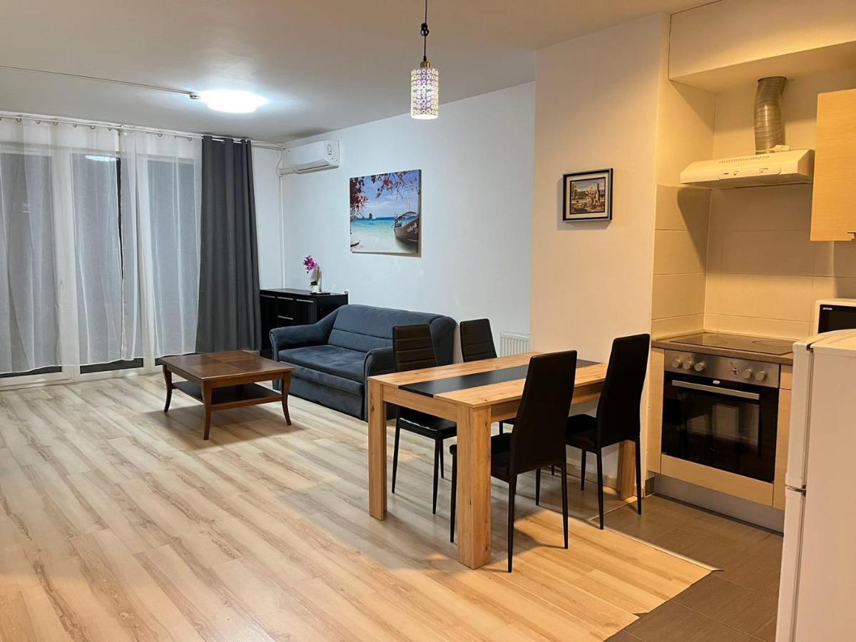Corvin Rose Apartmán *