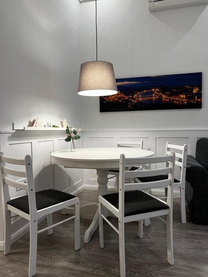 Apartamento Pazmany Rest