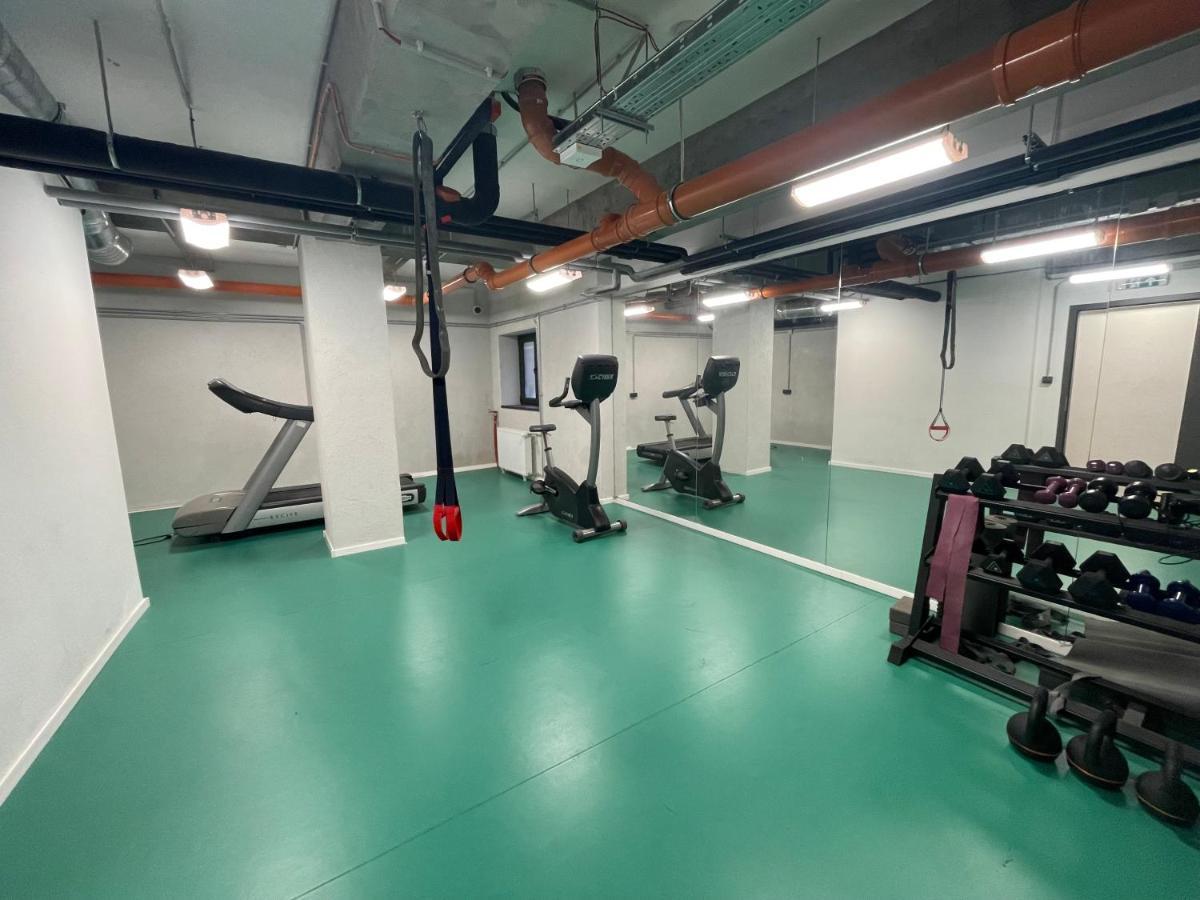 Design Gallery Inbp09 #freeparking Budapest