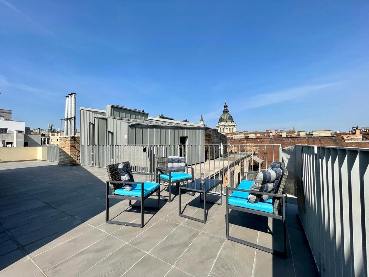 Apartamento Penthouse W Private Rooftop And Free Parking Budapest
