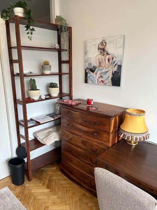 Awesome, 15 Mins To Center Apartamento Budapest