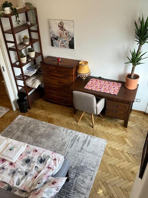 Awesome, 15 Mins To Center Appartement *