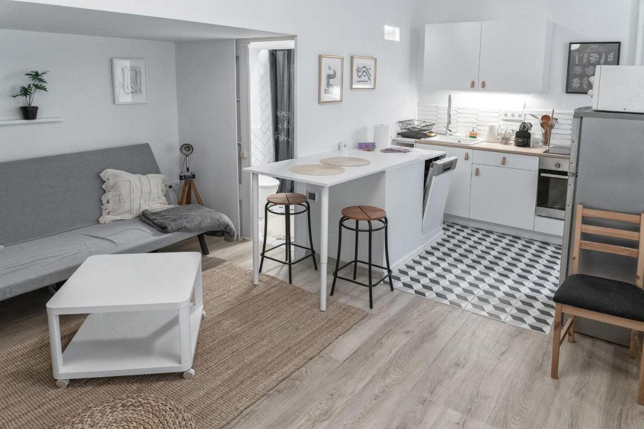 Orangehomes H27 Calm Studio In The City Center Apartmán