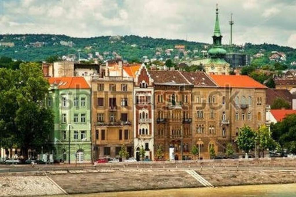 Always A Huge Sale! * Budapest