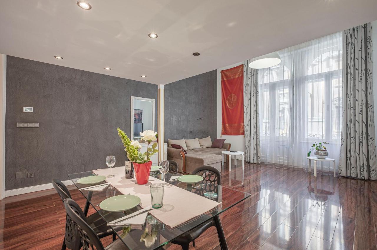 Apartment Luxury Art Deco Flat / Big Balcony Budapest