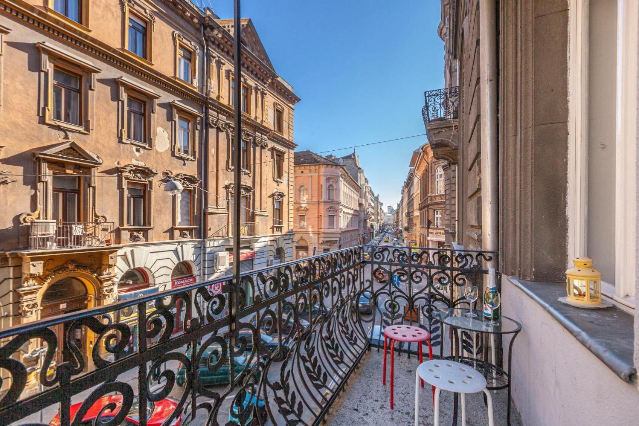 Luxury Art Deco Flat / Big Balcony Apartment Budapest