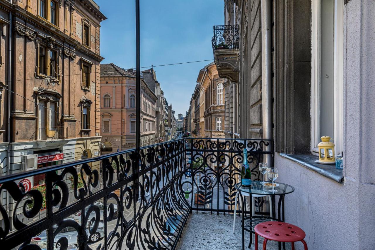 Luxury Art Deco Flat / Big Balcony Apartment