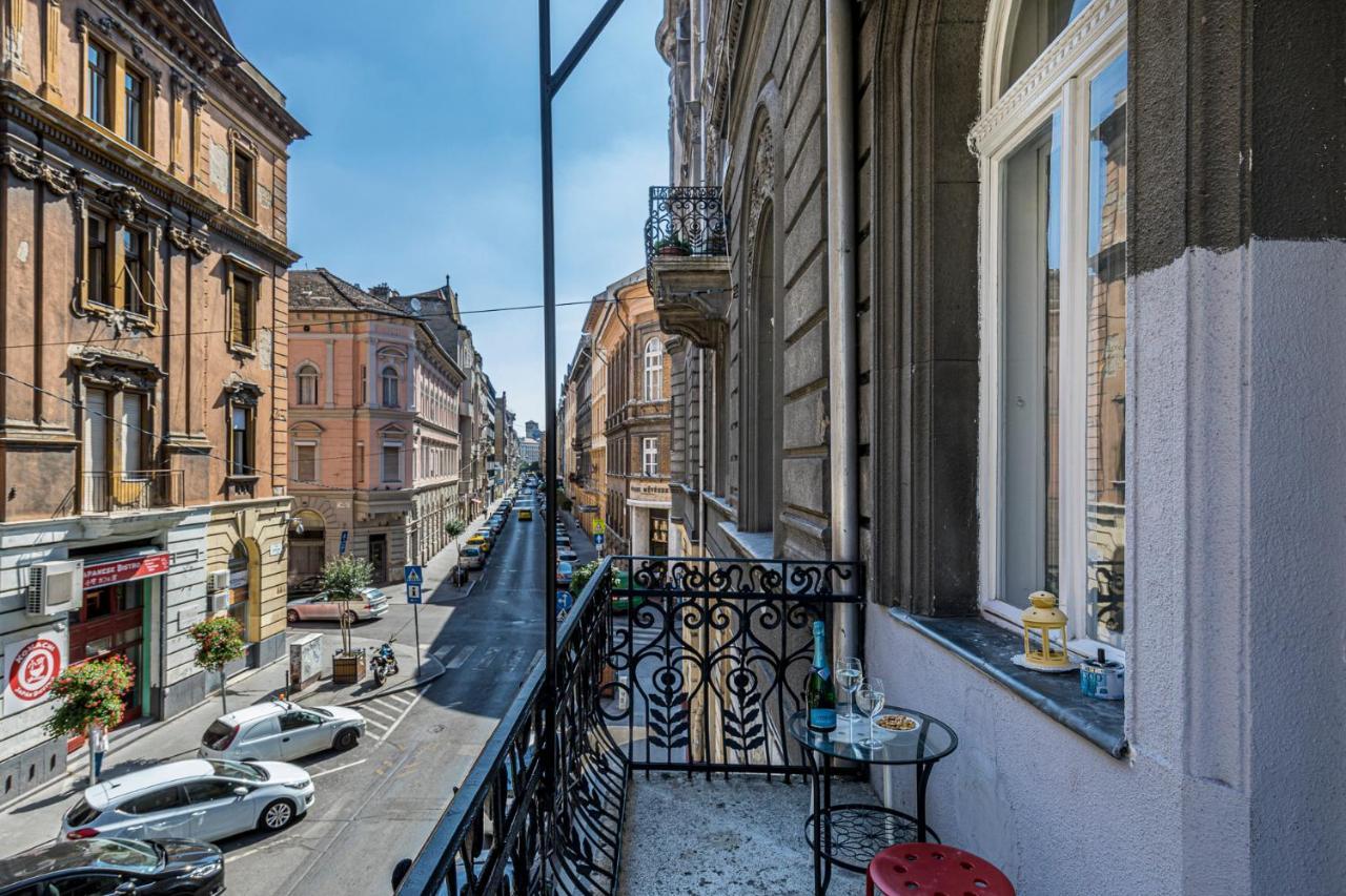 Luxury Art Deco Flat / Big Balcony *