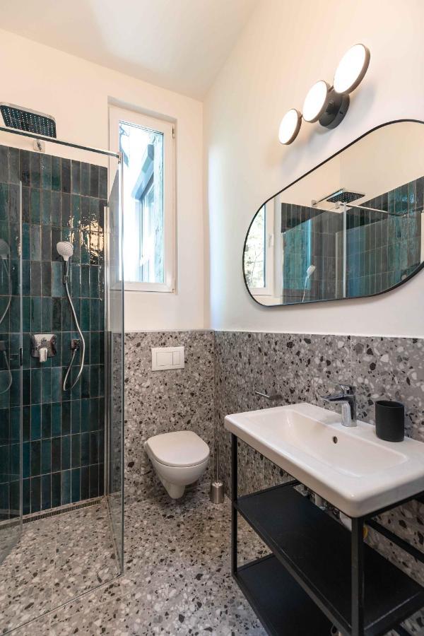 Modern French Balkony * Budapešť