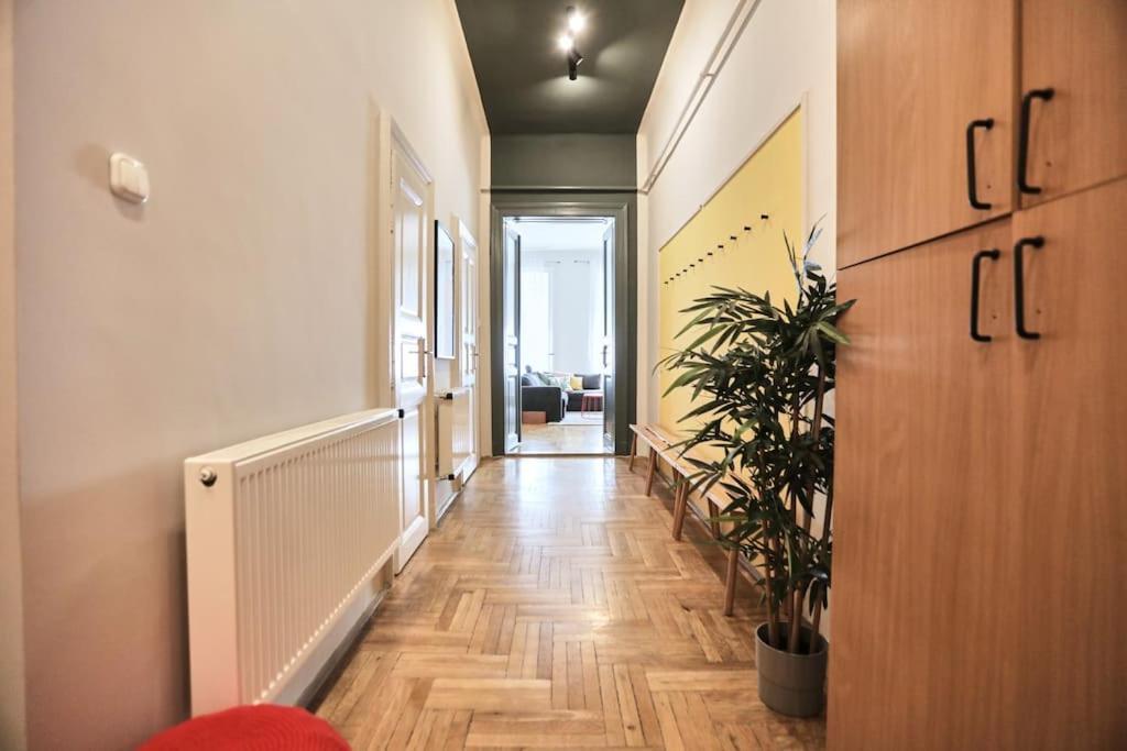 Unwind In Style W Sauna Dsgn 2br Apartamento Budapest