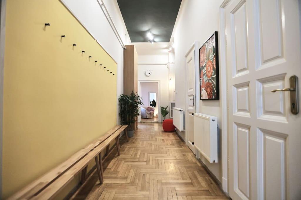 Unwind In Style W Sauna Dsgn 2br Apartment Budapest