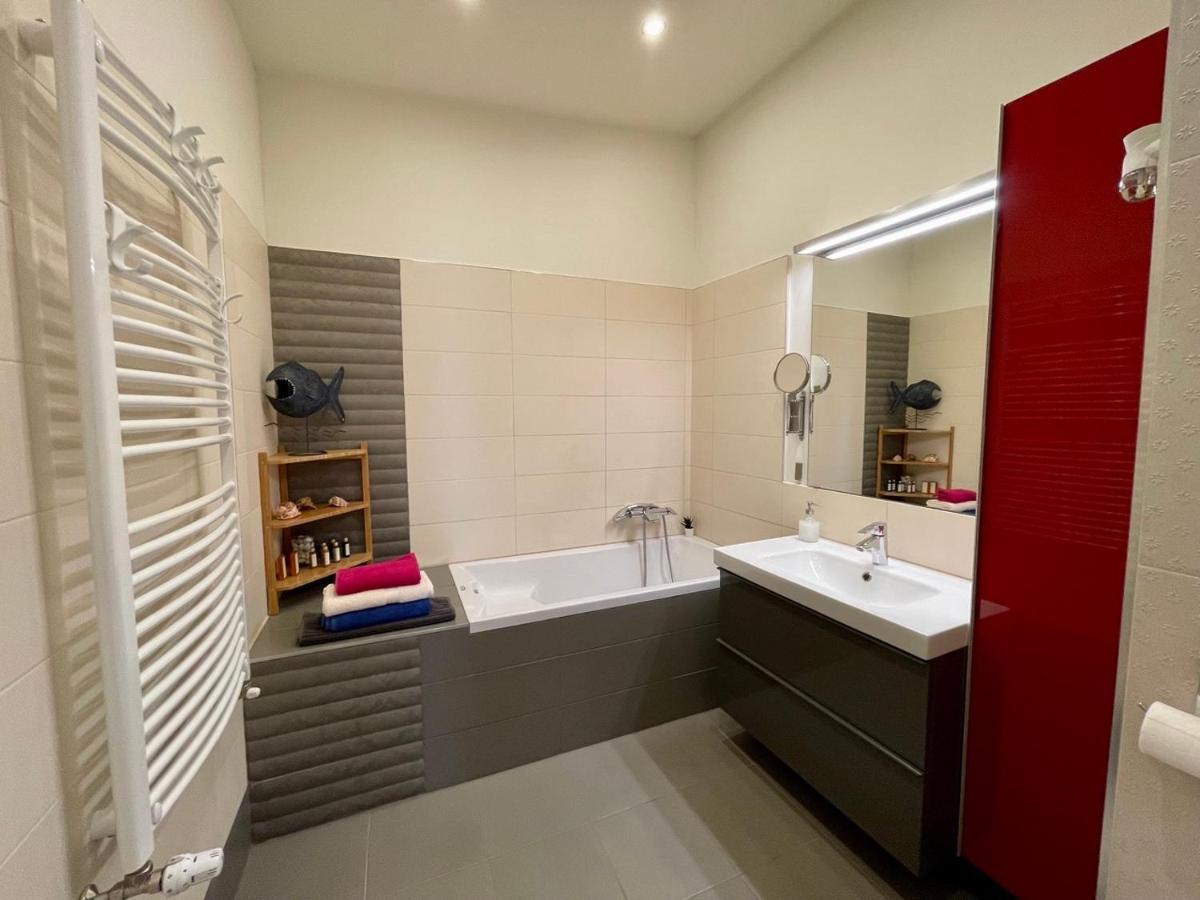 Apartamento Penthouse W Private Rooftop And Free Parking