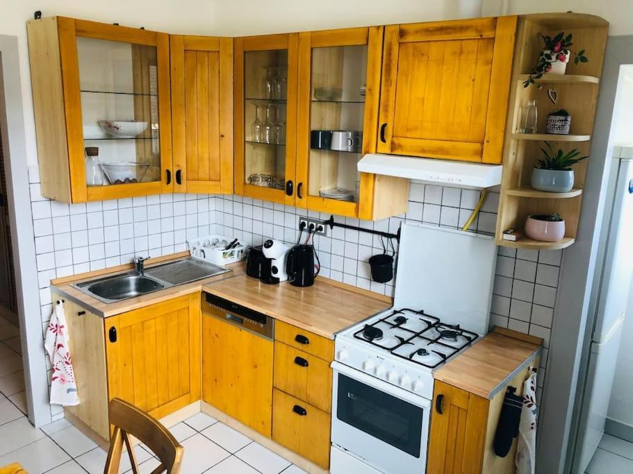 Awesome, 15 Mins To Center Apartamento *