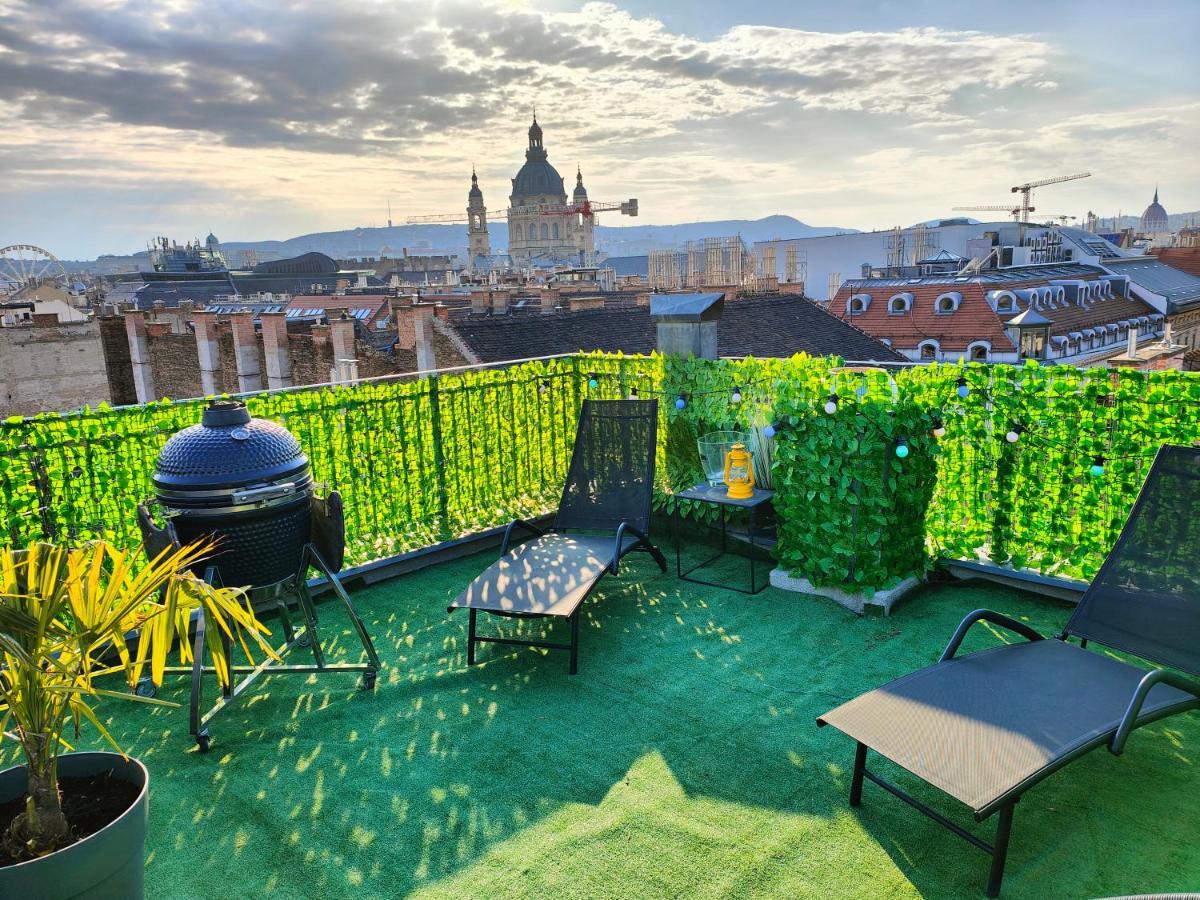Rooftop With Private Jacuzzi Apartment