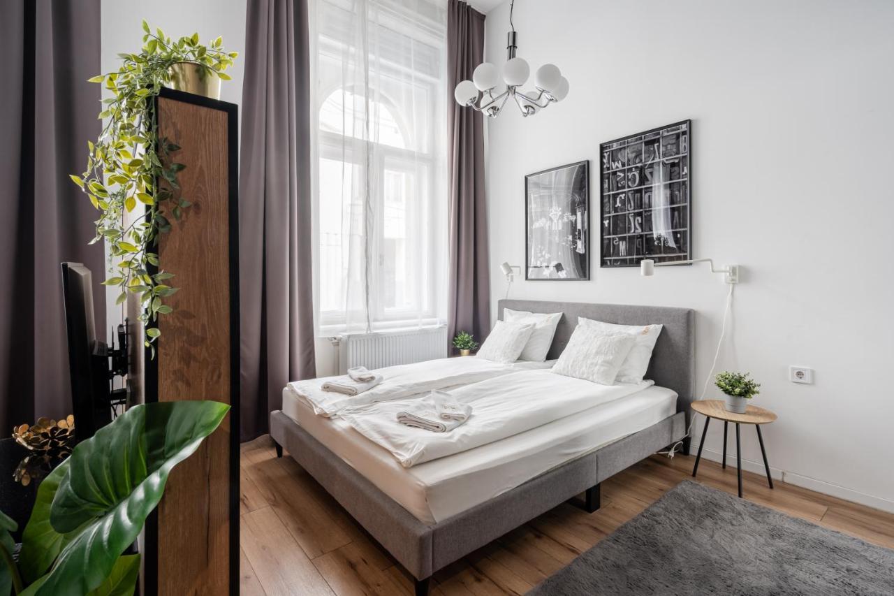 E32 - Oktogon Panorama Suite - Best Location - By Bqa Apartamento *