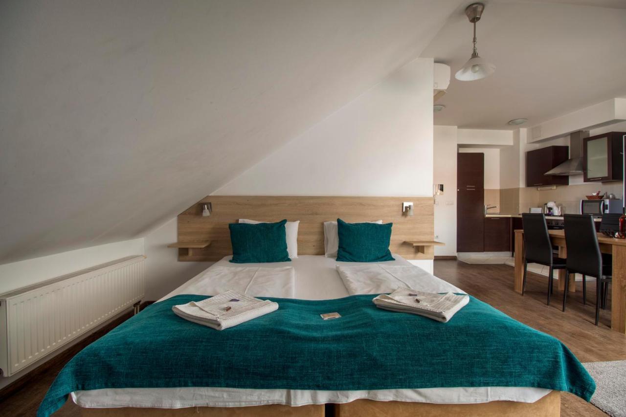 Mango Aparthotel