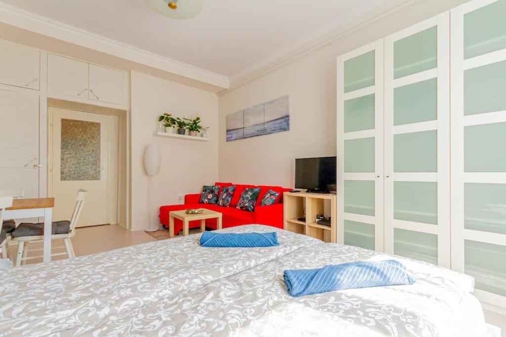 Perl Apartment- Air Conditioned, Cozy Near Varosliget Apartman *