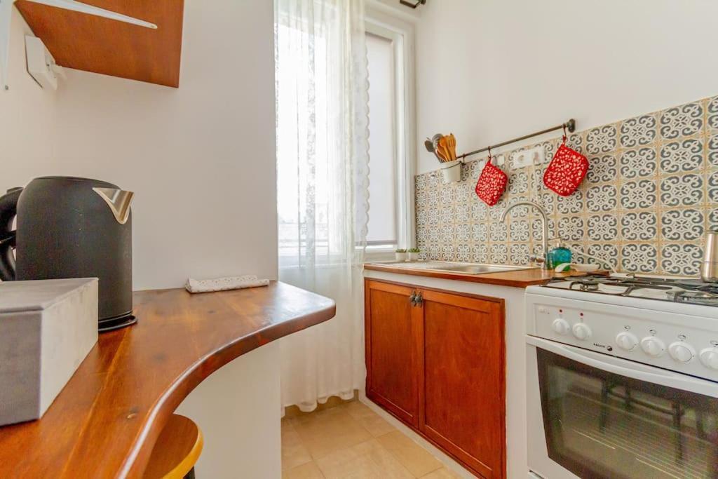 Perl Apartment- Air Conditioned, Cozy Near Varosliget Apartman *