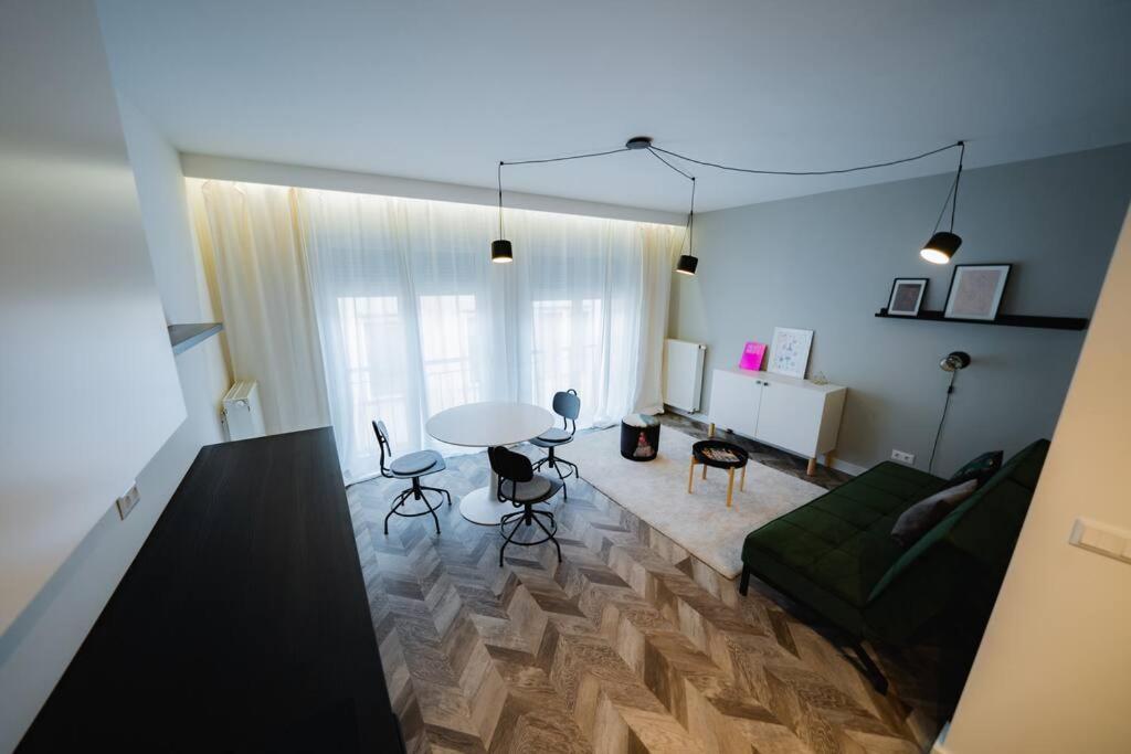Designer Flat Heart Of The City Apartman