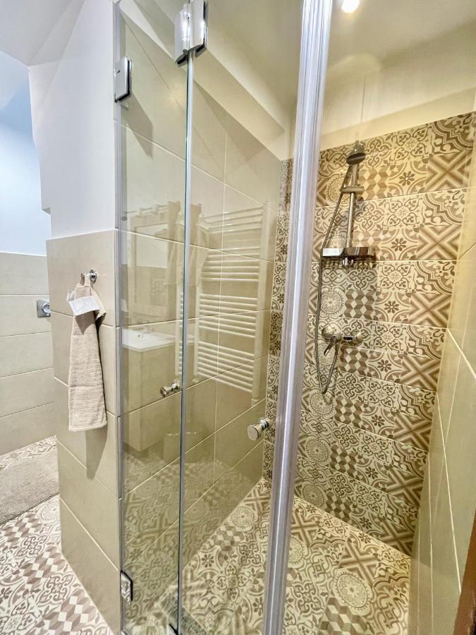 Design Luxury Asboth #freeprkng Lägenhet Budapest