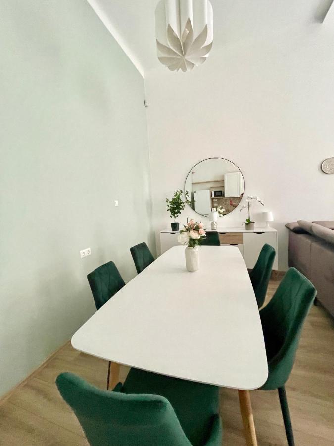 Design Luxury Asboth #freeprkng Lägenhet